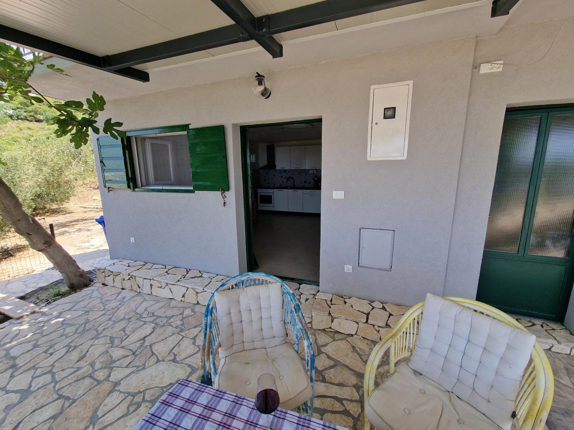 House Josh Makarska